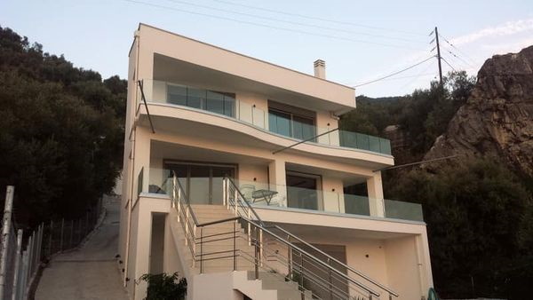 aluplus-ε-α-τυρανής-δραστηριοποιείται-στο-χώ