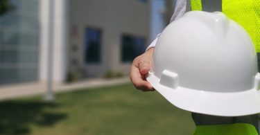 Ανατιμήσεις υλικών και νέες συνήθειες στην αγορά ακινήτων
